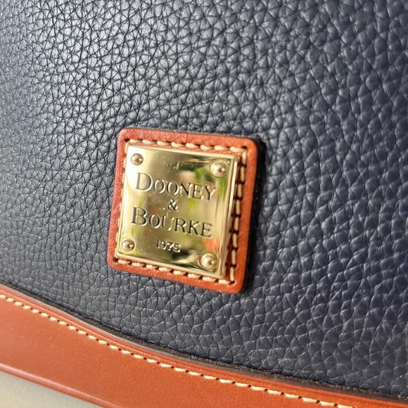 Dooney & Bourke Navy and brown leather handbag - Picture 2 of 10